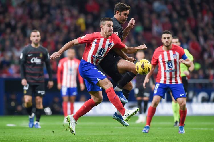 足球联赛关键球员数据统计（足球联赛核心球员数据盘点）