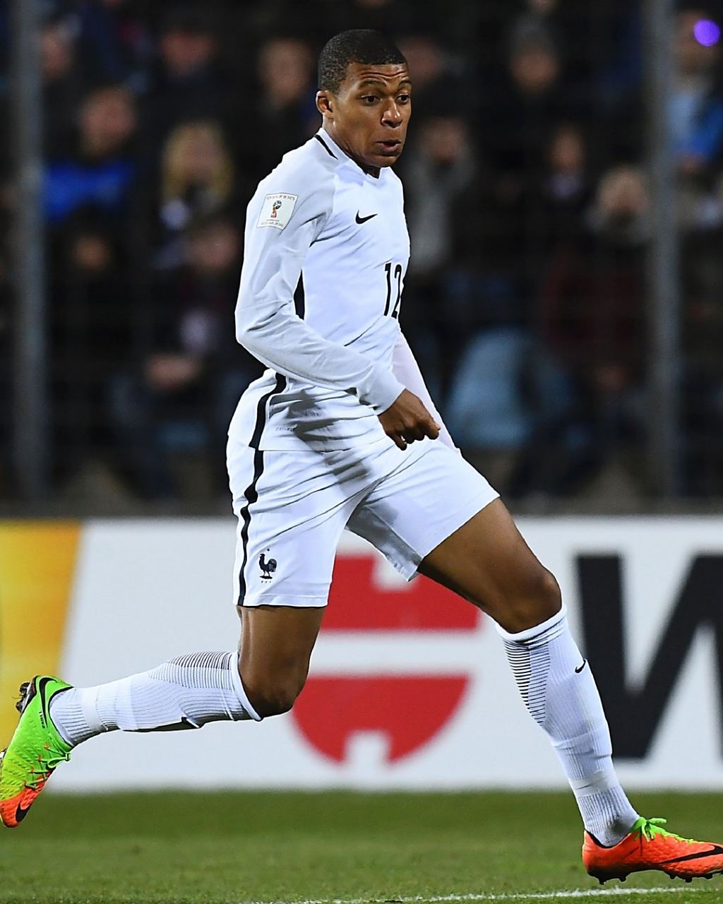 NBA常规赛焦点战精彩瞬间（NBA常规赛焦点对决高光集锦）